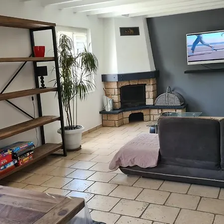 Maison Familiale Avec Jardin Clos Et Barbecue