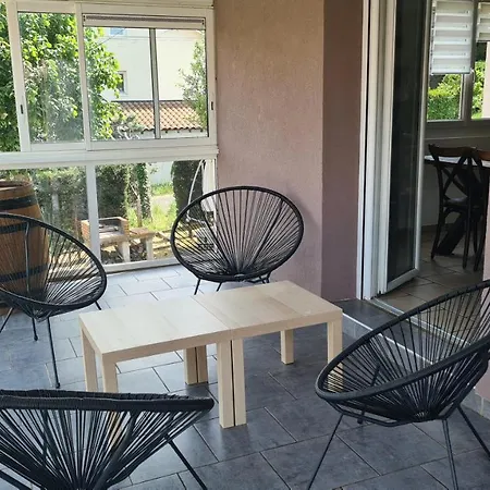 Maison Familiale Avec Jardin Clos Et Barbecue Ferienhaus